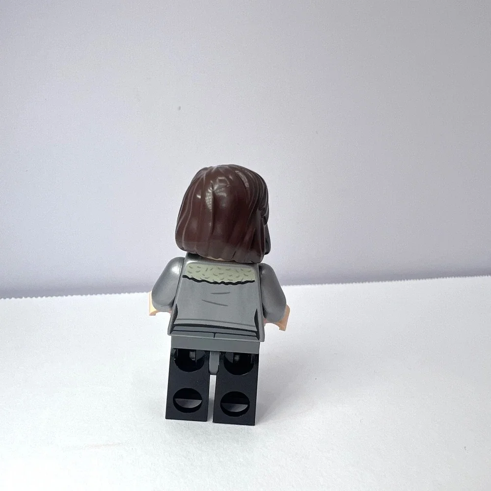 LEGO Star Wars Qi'ra Minifigure Corellia Outfit Han Solo Landspeeder‎ 75209
